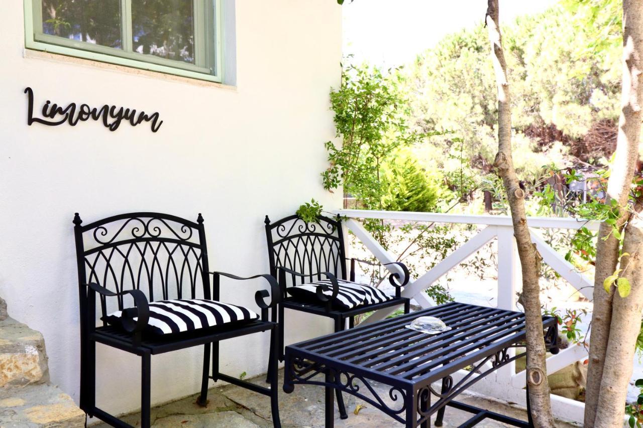 Kemerbag 29 Guest House 12 Yas Uestue (Adults Only) Бозджаада Екстер'єр фото
